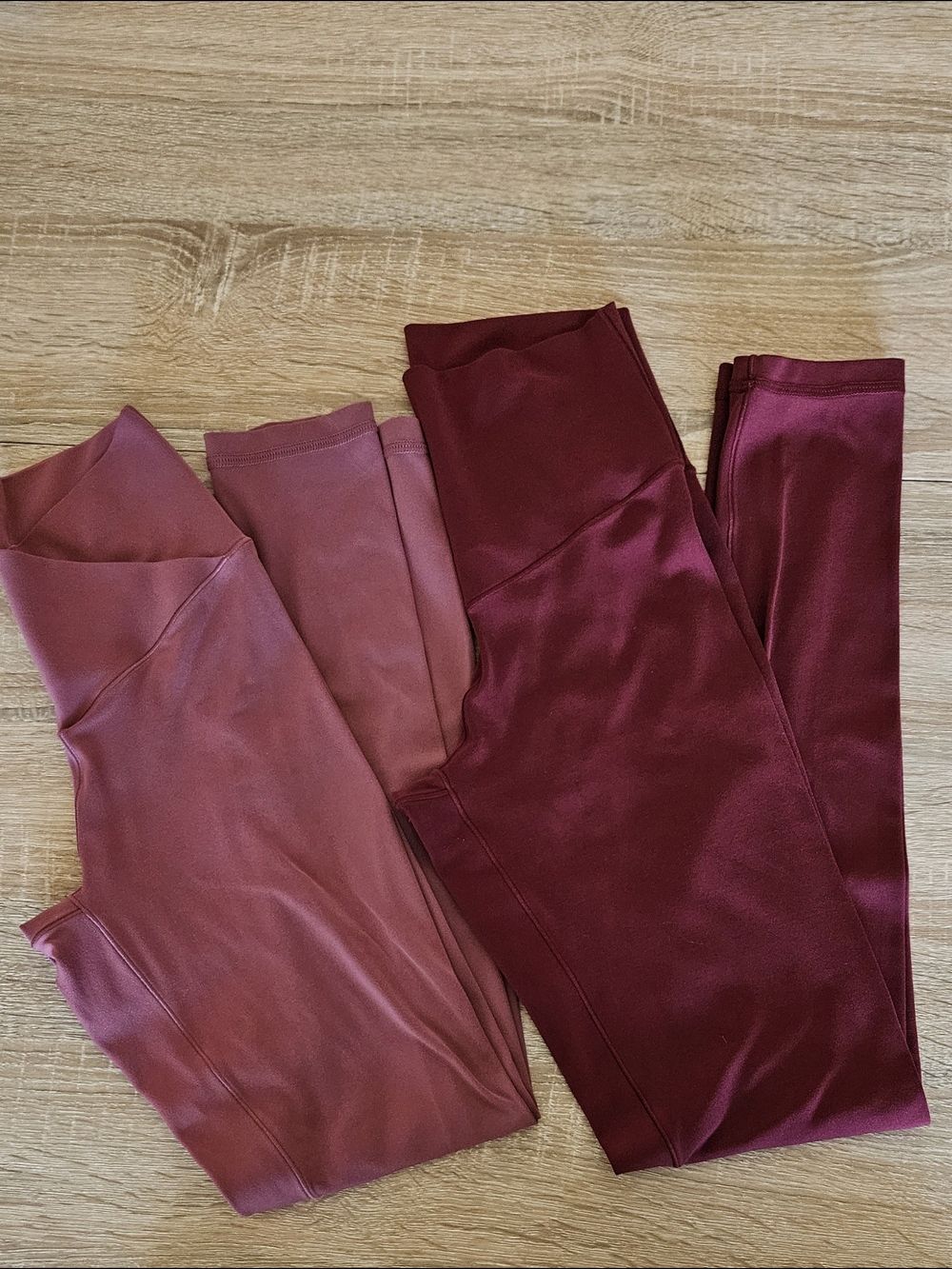 aerie High-Rise Leggings in Burgundy & Rose - Small